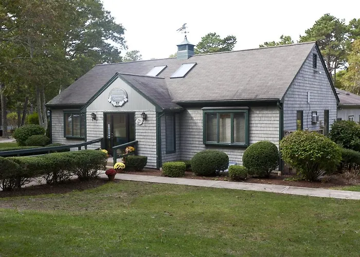 Luxurious And Private Cape Cod Holiday Homes Mashpee