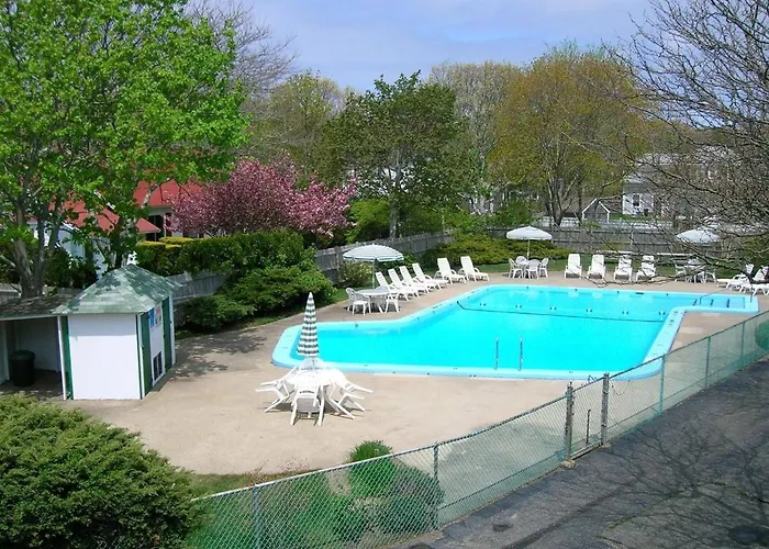 Beach Resort Along The Nantucket Sound In Harwich Harwich Port