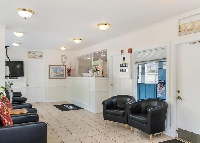 Americas Best Value Inn Hyannis