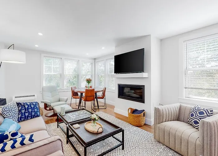 Ptown Treehouse Villa Provincetown