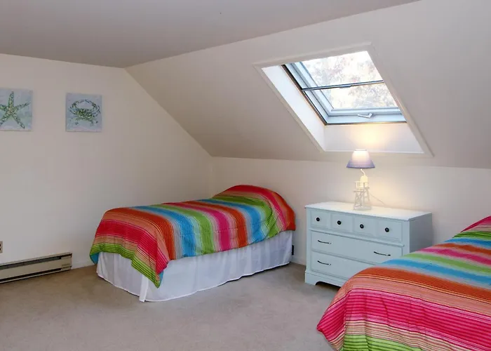Lighthouse Hideaway Villa Eastham