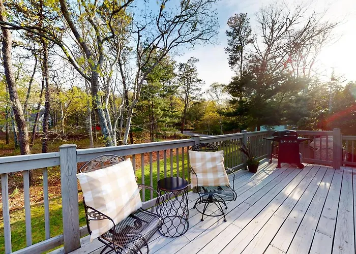Pleasant Bay Bungalow Brewster