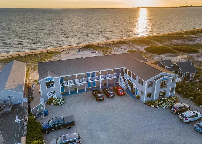 Sandbars Inn - Dog Friendly North Truro