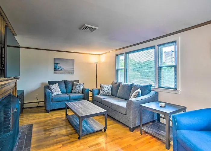 Pet-Friendly Yard! Fun Family Home In Cape Cod Dennisport