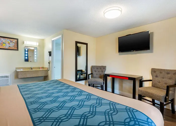 Econo Lodge West Yarmouth-Hyannis Cape Cod