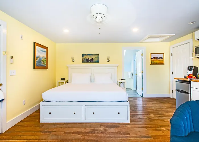 Admiral'S Landing (Adults Only) Bed & Breakfast Provincetown