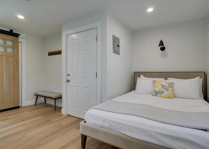 Cozy Falmouth Studio About 2 Mi To Beach And Dining