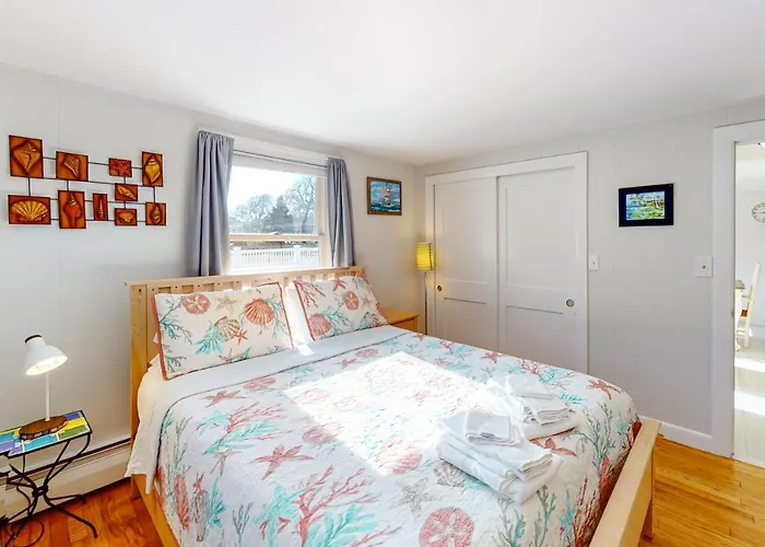 Falmouth Heights Bluff Side Cottage