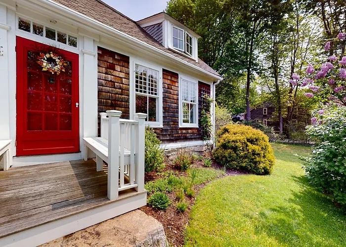 Water Street Retreat Villa Sandwich
