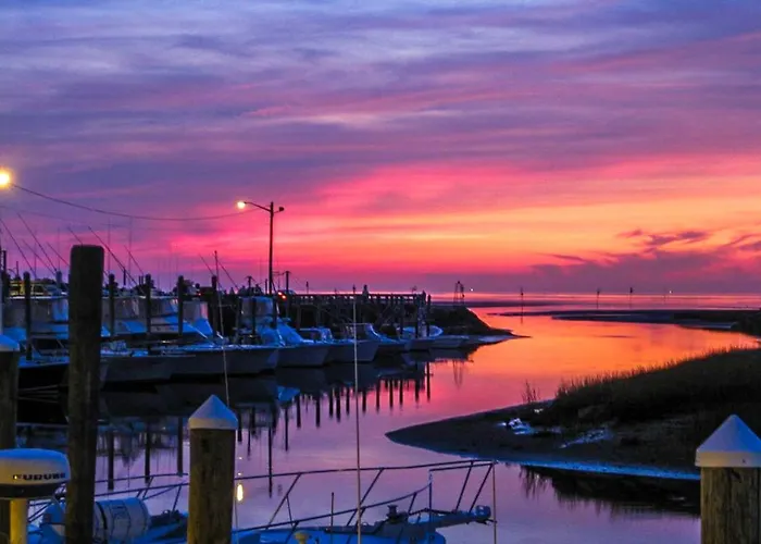15504 - 1 Minute Drive To Rock Harbor And 2 Minutes To Orleans Town Center Villa