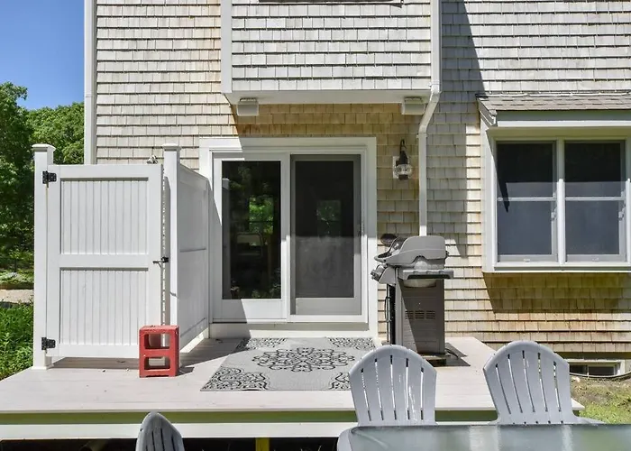 Private Walk To Dennis Pond Beach Yarmouth