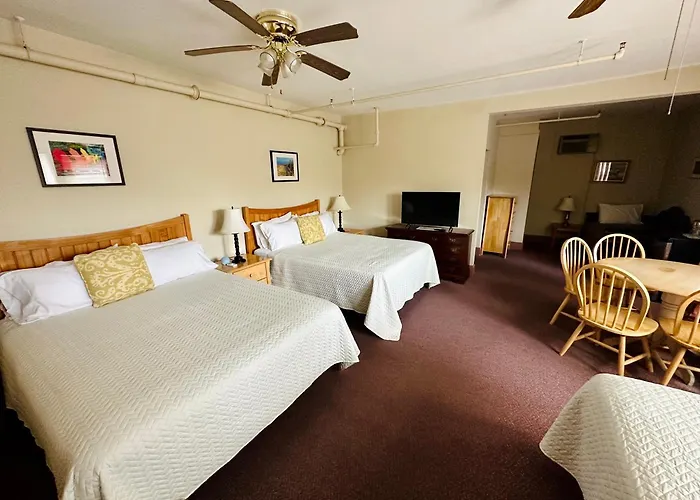 Gifford House Hotel Provincetown