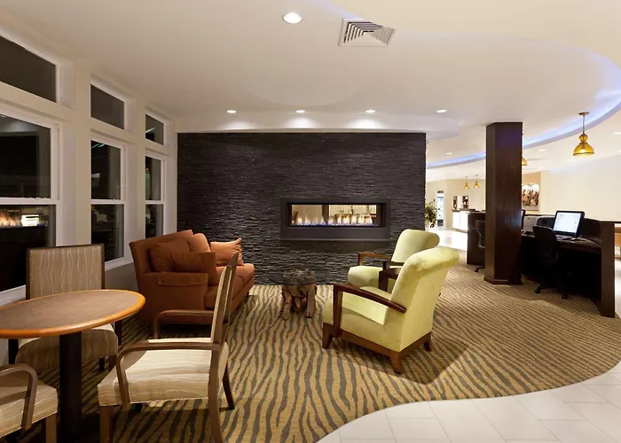 Doubletree By Hilton Cape Cod - Hyannis Hotel