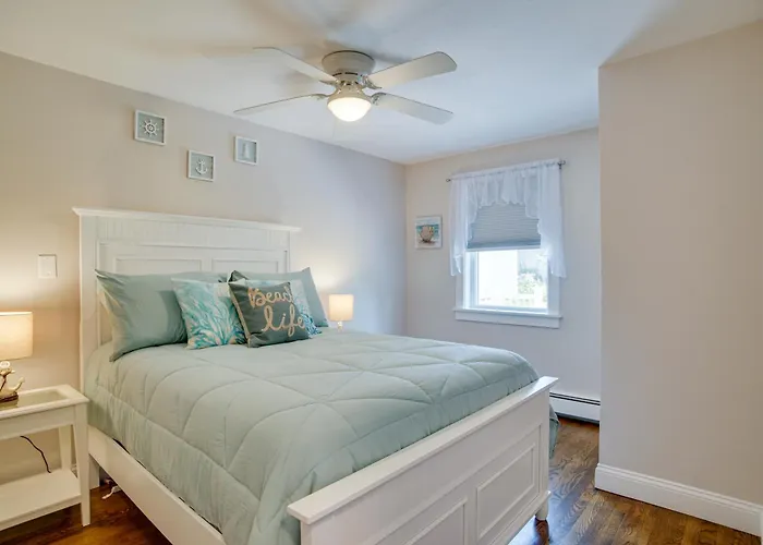 Newly Renovated Dennis Port Home: Close To Beaches