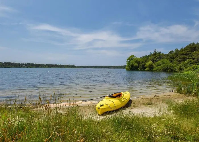 14482 - Exceptional Home With Backyard Oasis Close To Great Pond Bay And Ocean Beaches Eastham