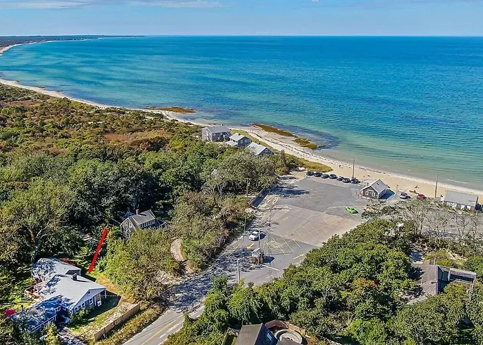 100 Ft To Skaket Beach Orleans