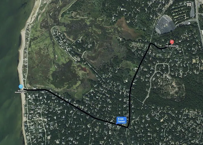 Spacious Home W Finished Game Room Eastham