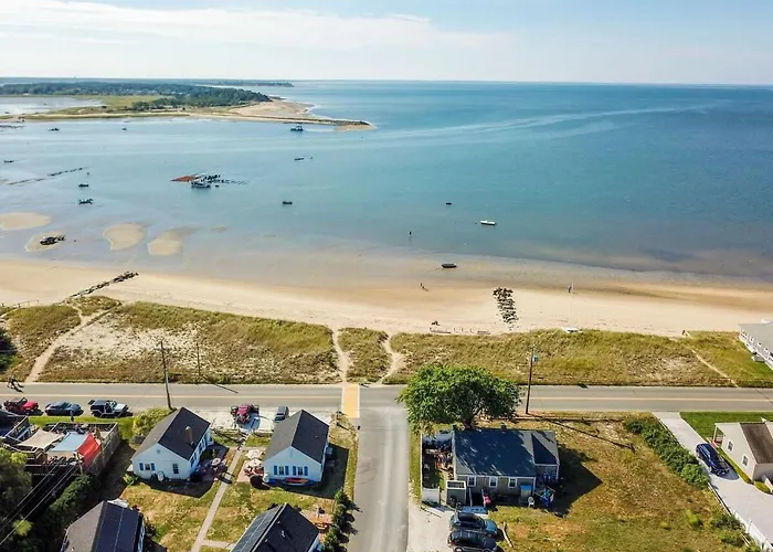 Across From Mayo Beach Walk To Downtown Wellfleet