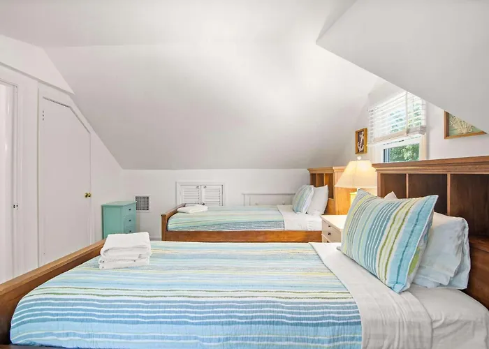 Located On Rail Trail By Beach & Downtown Chatham