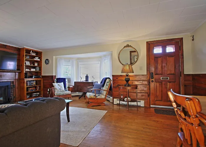Lofted Cape Cottage By Leavetown Vacations South Yarmouth