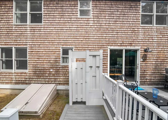 Central Ac Close To Nauset Beach Orleans