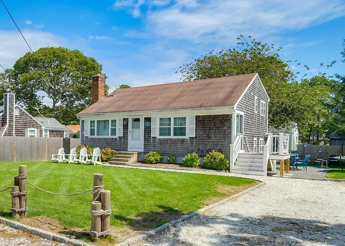 Walk To Haigis Beach: Cape Cod Retreat W/ Deck! Dennis
