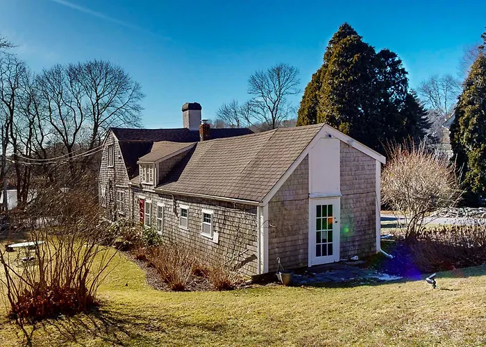 Water Street Retreat Villa Sandwich