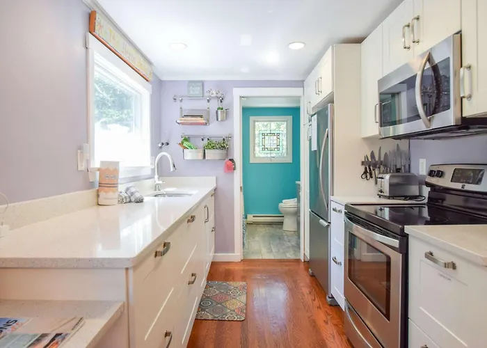 Home Near Oceanside Beaches Dog Friendly Wellfleet