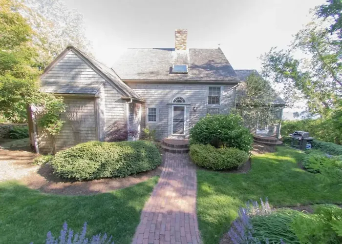The Chequessett Beach House Of Wellfleet