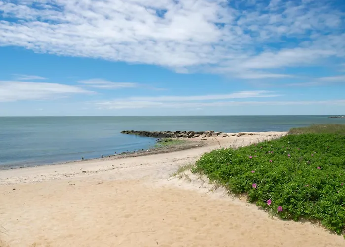 Stunning Water Views 2 Decks By Beach Chatham