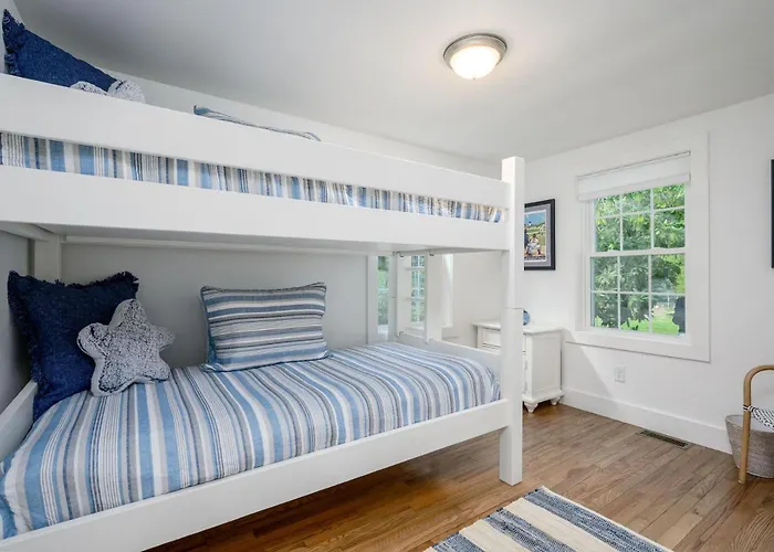 Coastal Comfort Cape Cod Charm Await Chatham