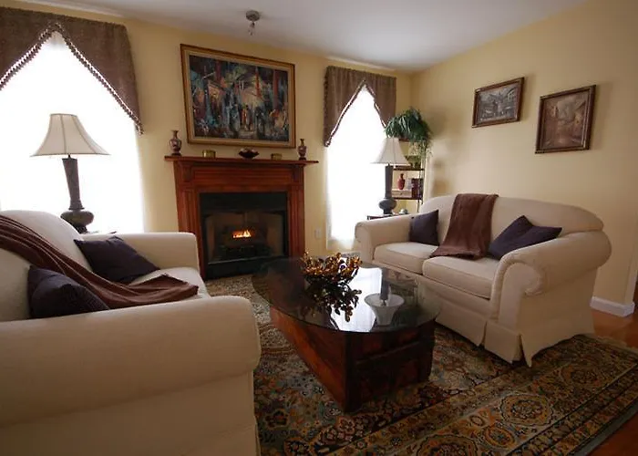 Inn Of Treasured Memories Harwich Port