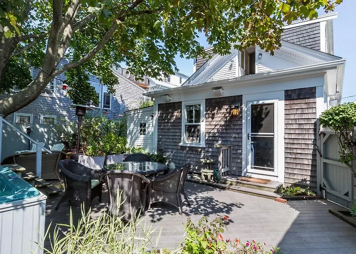 The Tucker Inn Provincetown
